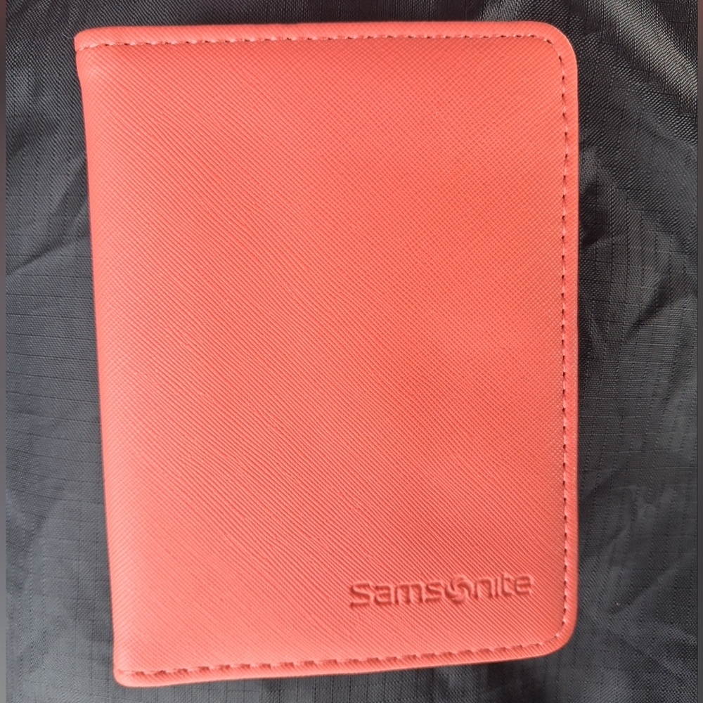 Samsonite Coral Passport Wallet Holder w/ RFID Protection